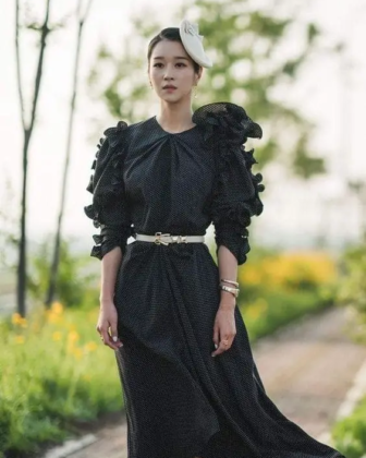 Go Moon-young: Der Fashion-Trendsetter von „It’s Okay Not to Be Okay“